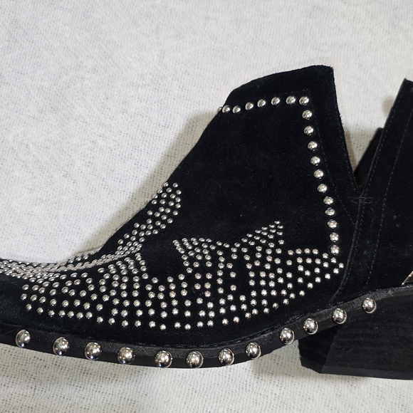 Jeffrey Campbell Oxnard ST Black Suede Studded Metal Toe Booties Size 10 - Picture 3 of 10